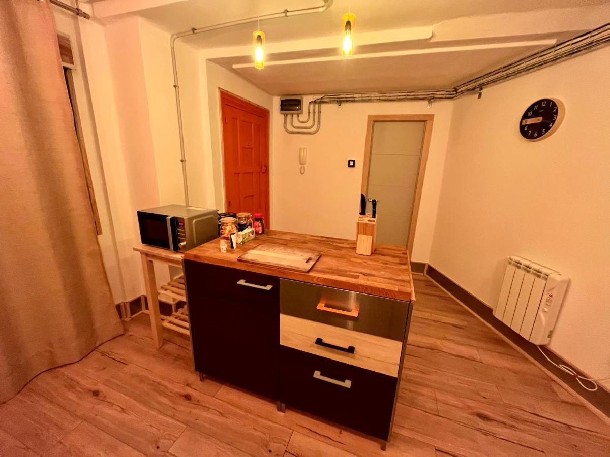 Апартаменти Lotila Flats Mieres М'єрес Екстер'єр фото